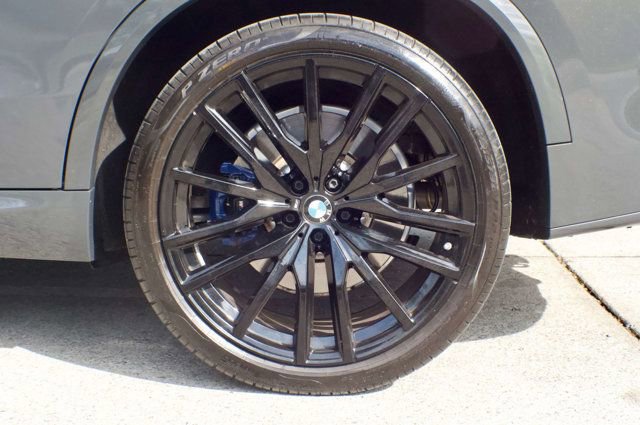 Used 2024 BMW X5 M60i AWD/4WD image 59