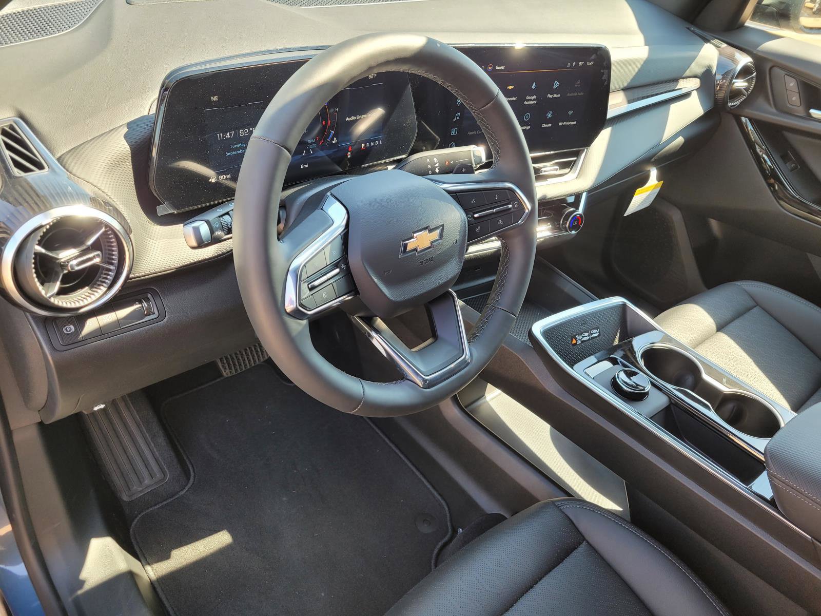 New 2027 Chevrolet Equinox LT w/ Convenience Package II FWD image 17