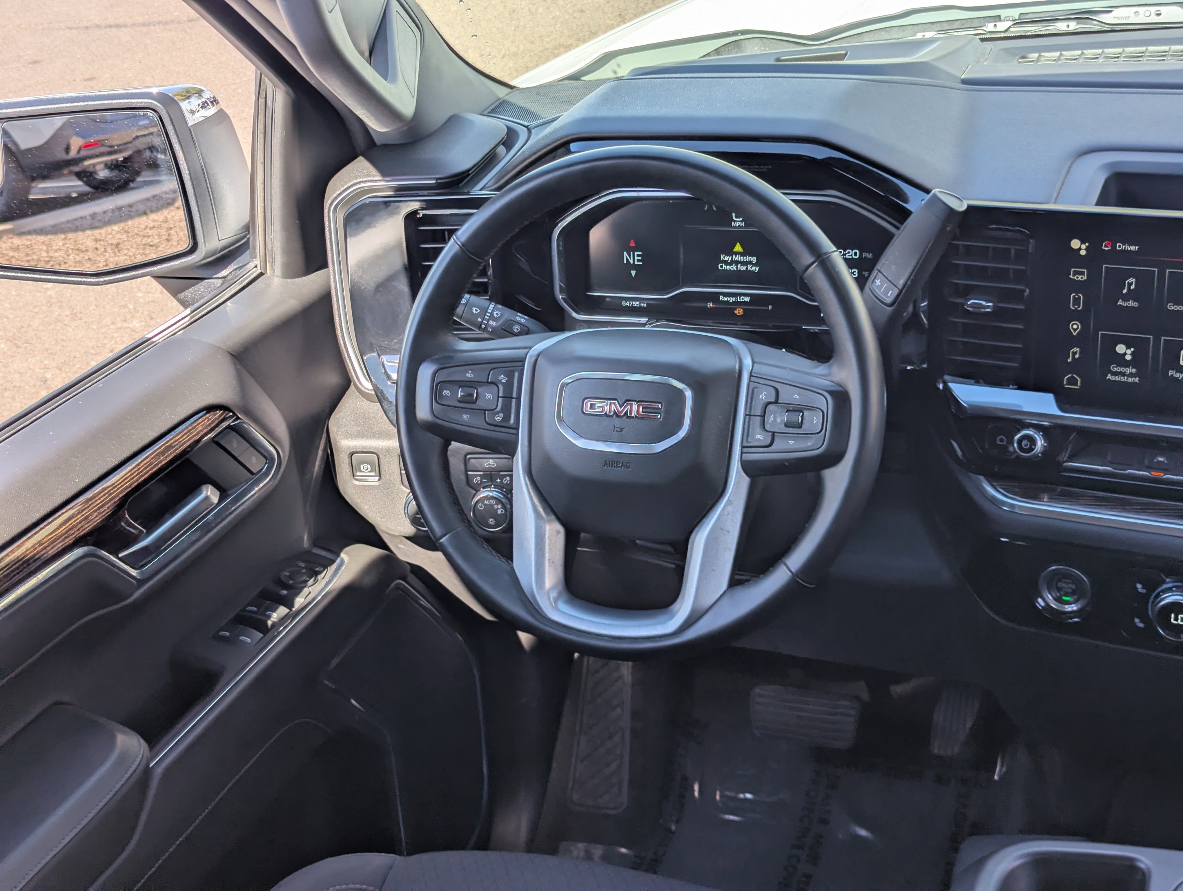 Used 2023 GMC Sierra 1500 SLE image 13