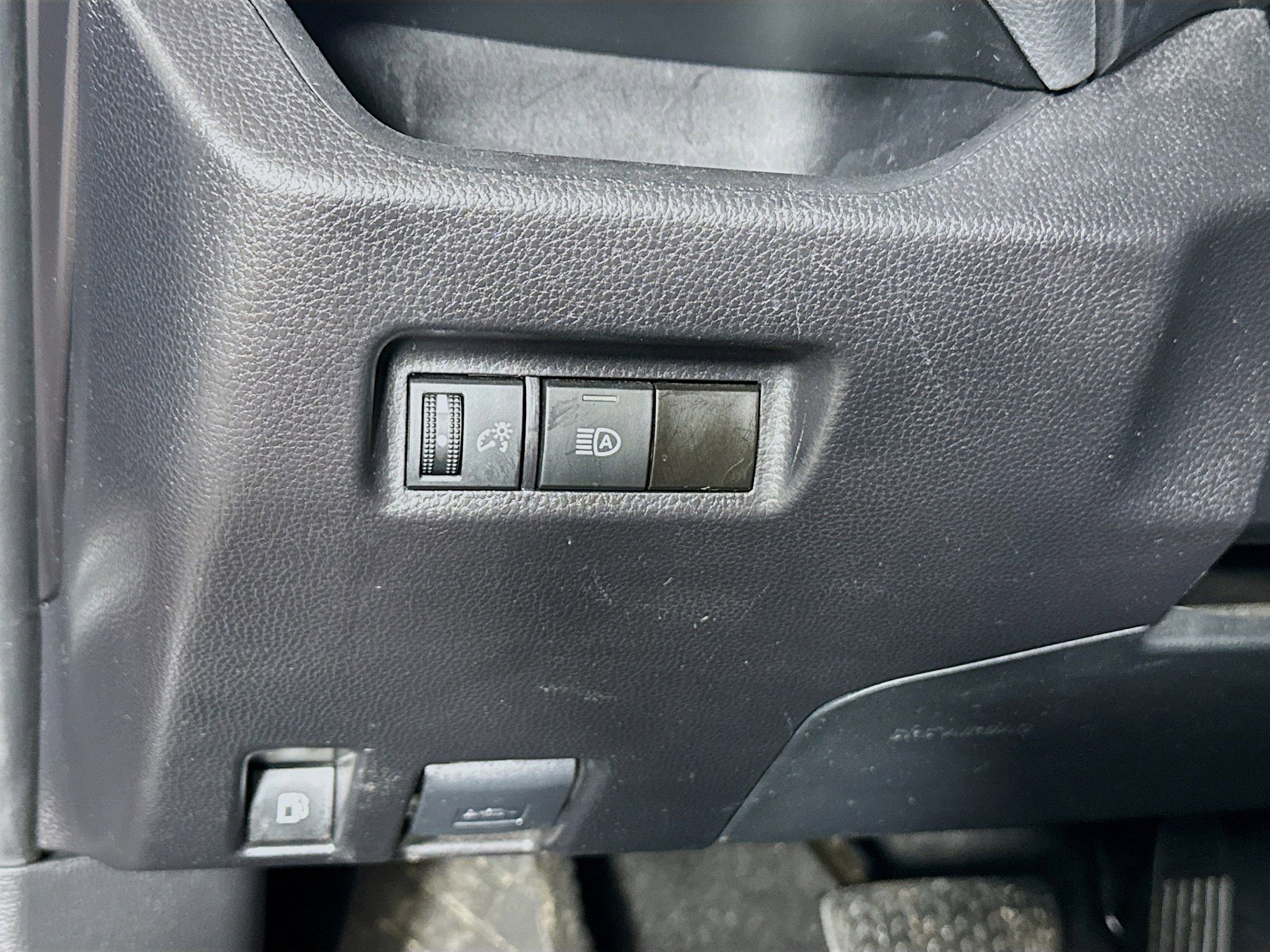 Certified 2024 Toyota RAV4 AWD Hybrid image 11