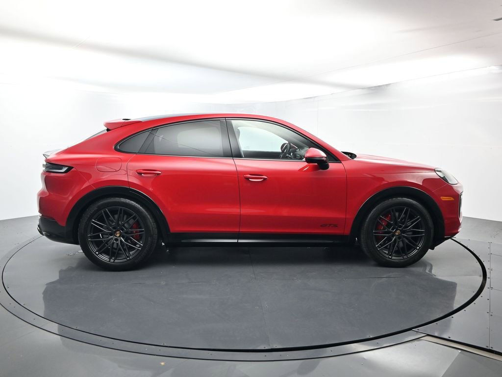 Certified 2026 Porsche Cayenne GTS AWD/4WD image 16