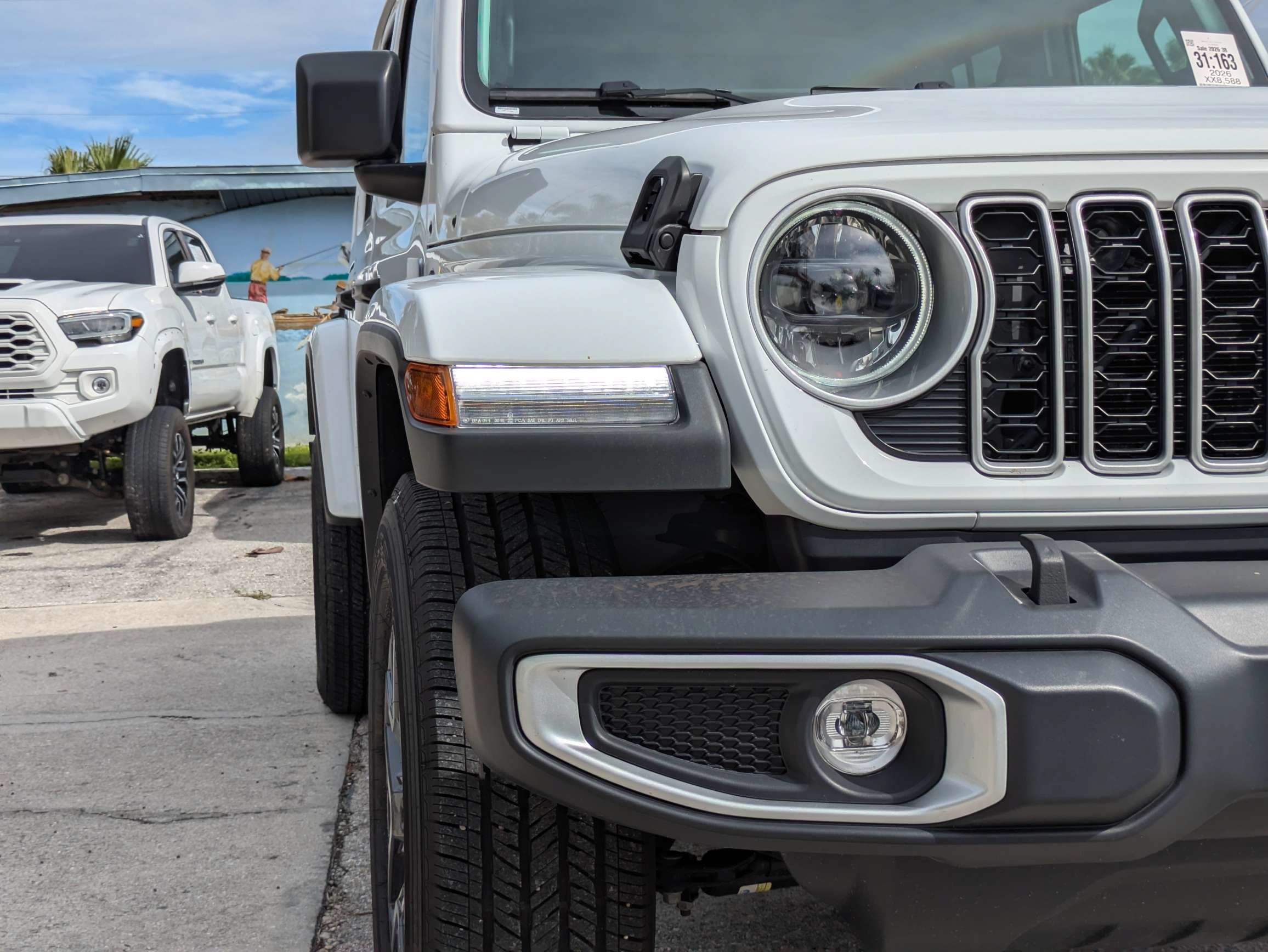 Used 2026 Jeep Wrangler Unlimited Sahara AWD/4WD image 13