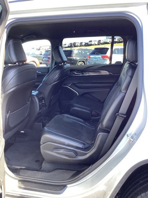 Certified 2021 Jeep Grand Cherokee L Laredo image 16