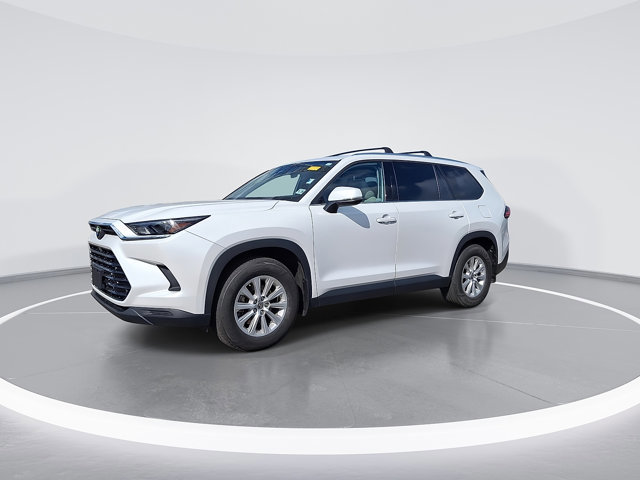 Used 2024 Toyota Grand Highlander XLE AWD/4WD image 5