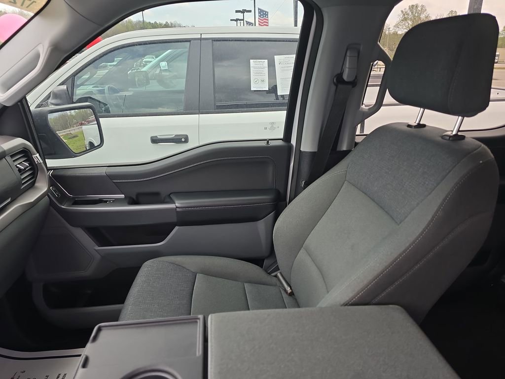 Used 2025 Ford F150 XLT w/ Equipment Group 301A Standard AWD/4WD image 11