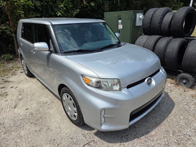 Used 2015 Scion xB FWD image 3