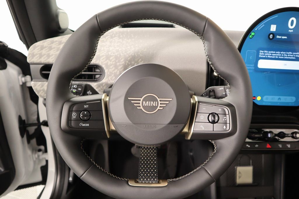 New 2025 MINI Cooper 2-Door Hardtop image 4