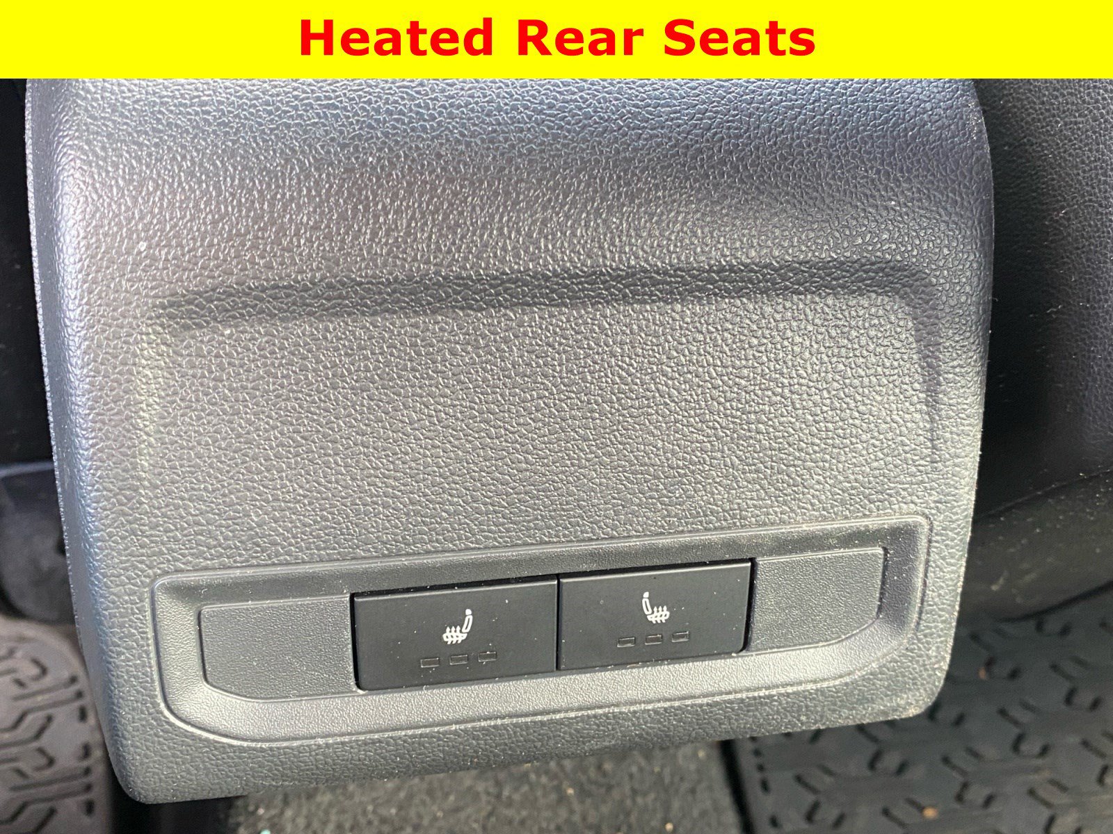 Used 2025 Volkswagen Jetta SEL FWD image 22