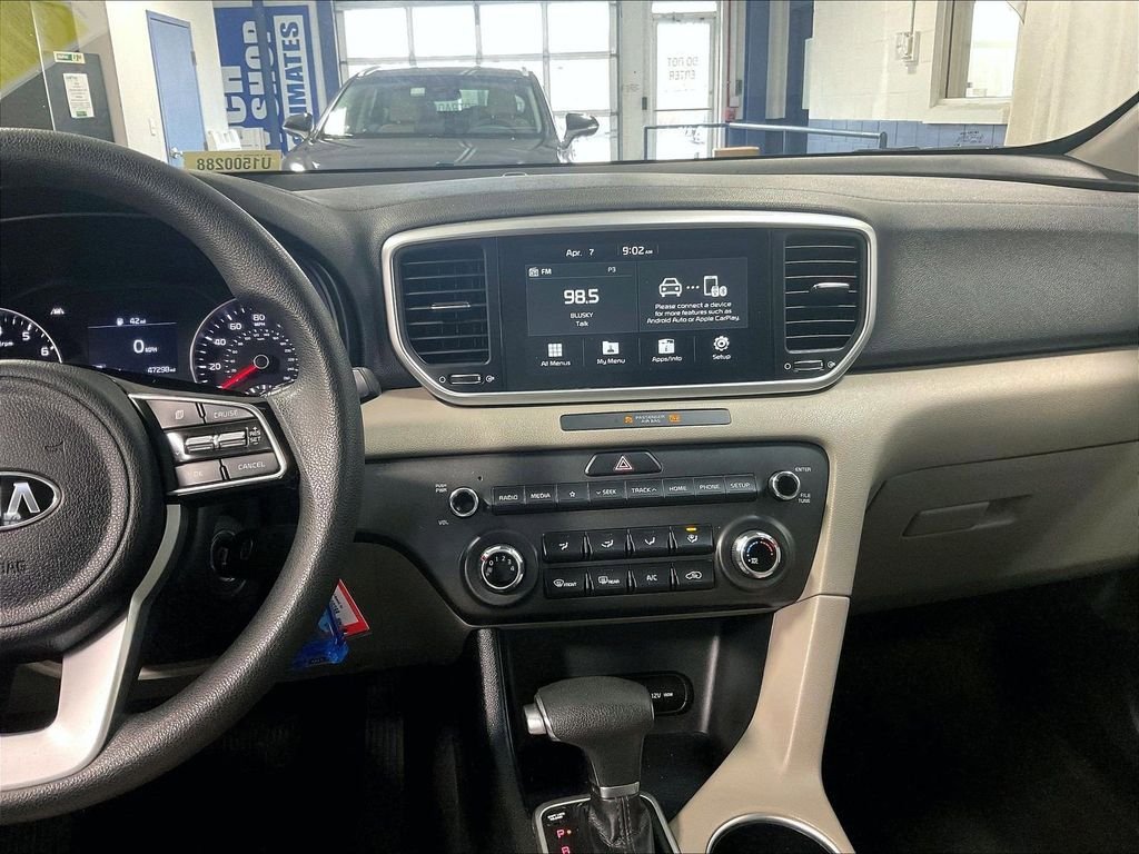Used 2020 Kia Sportage LX AWD/4WD image 18