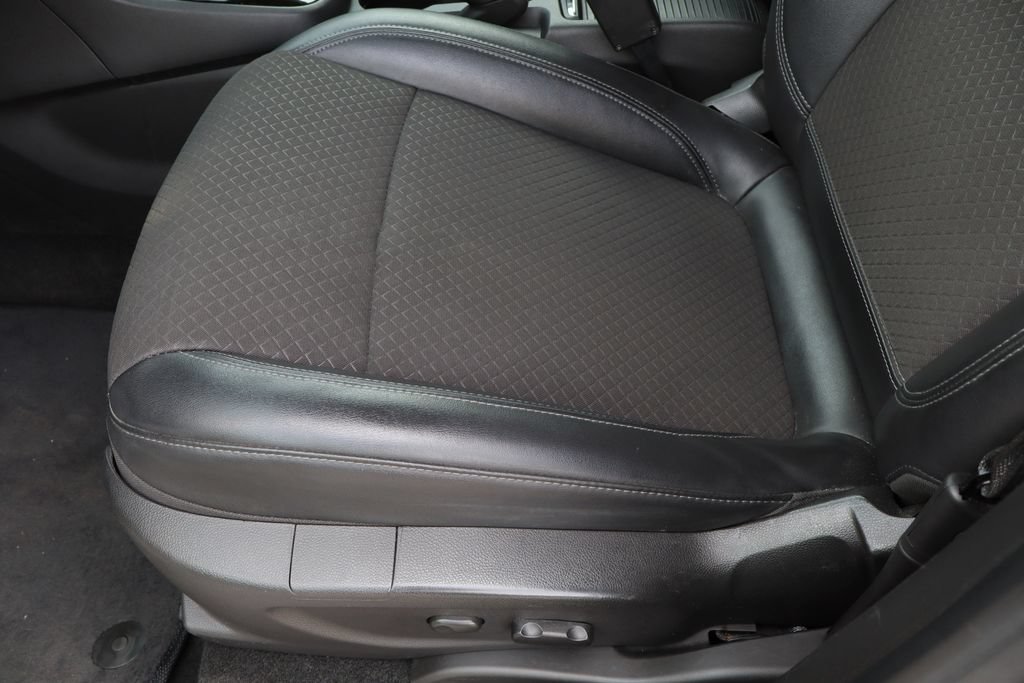 Used 2019 Buick Encore Preferred AWD/4WD image 20