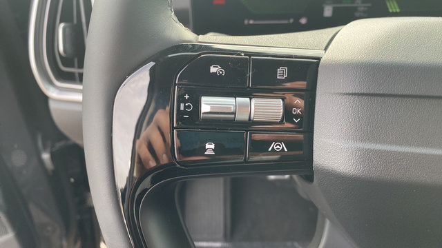 New 2026 Kia Sorento X-Line EX AWD/4WD image 32