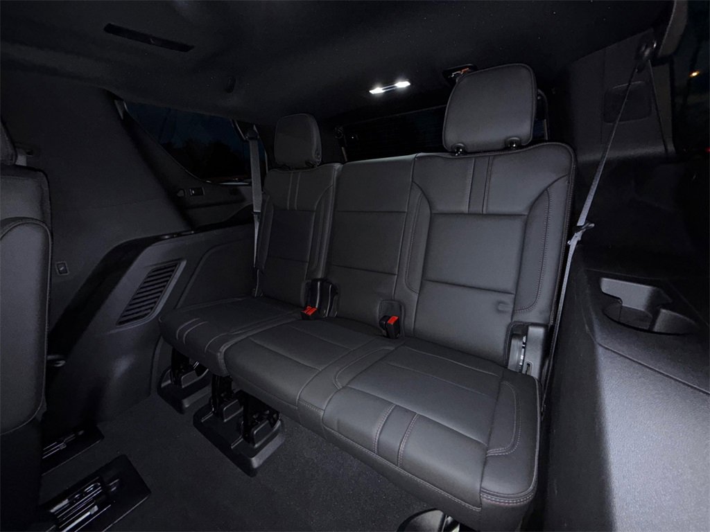 Used 2021 Chevrolet Tahoe RST w/ Luxury Package image 24