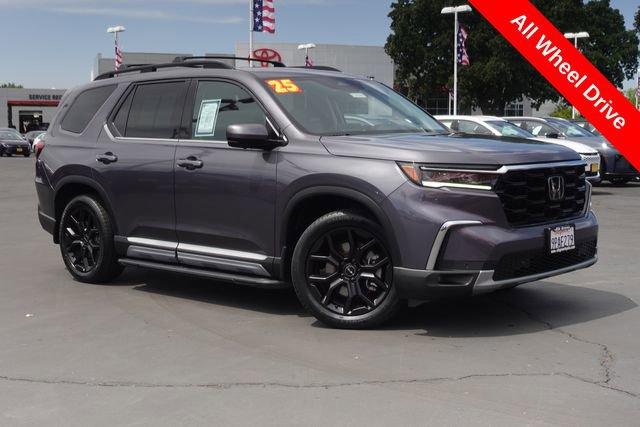Used 2025 Honda Pilot Elite image 6
