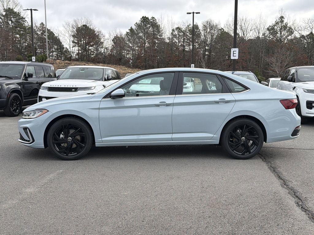 New 2026 Volkswagen Jetta SE image 2