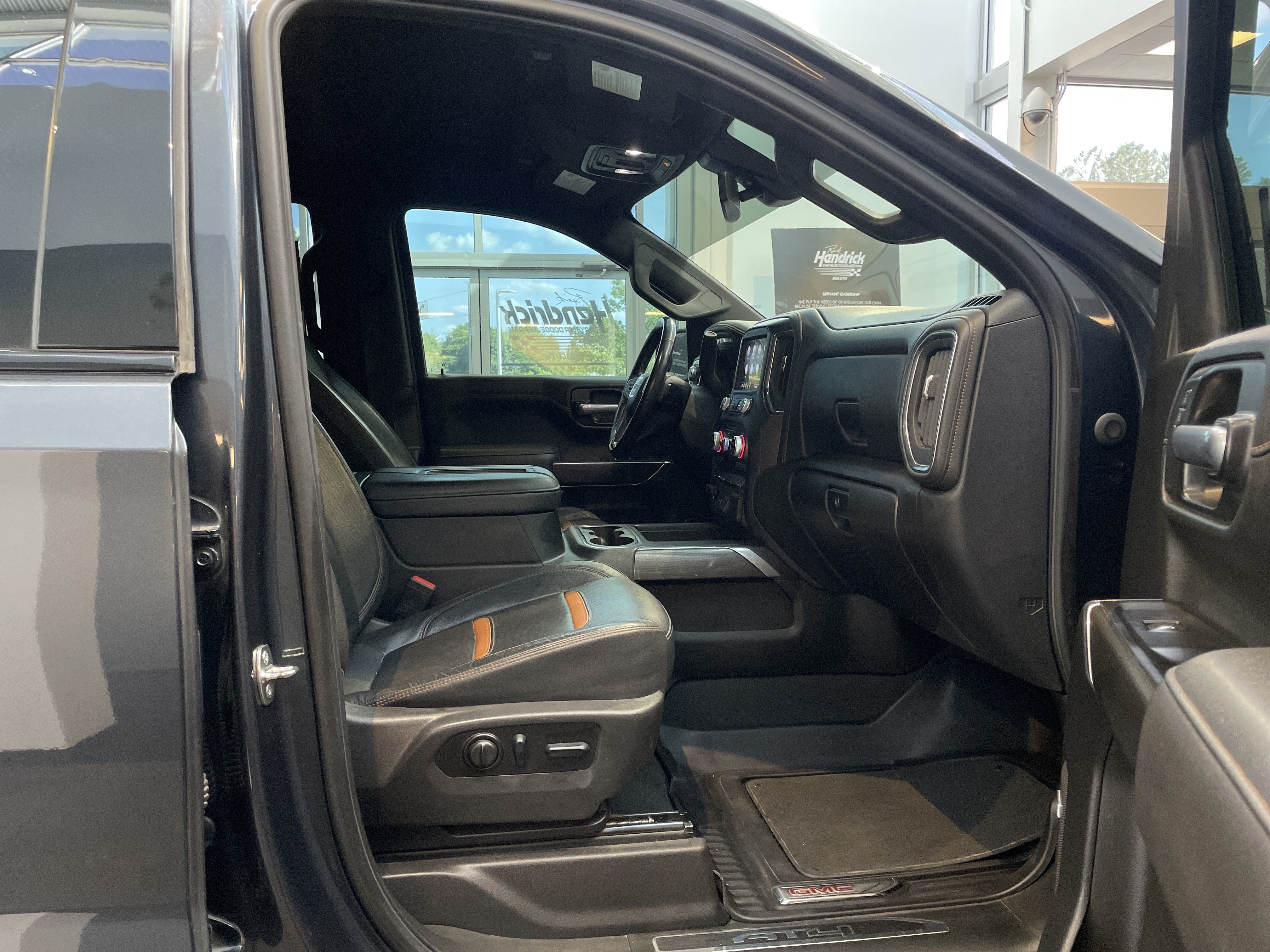 Used 2022 GMC Sierra 1500 AT4 w/ AT4 Preferred Package AWD/4WD image 36