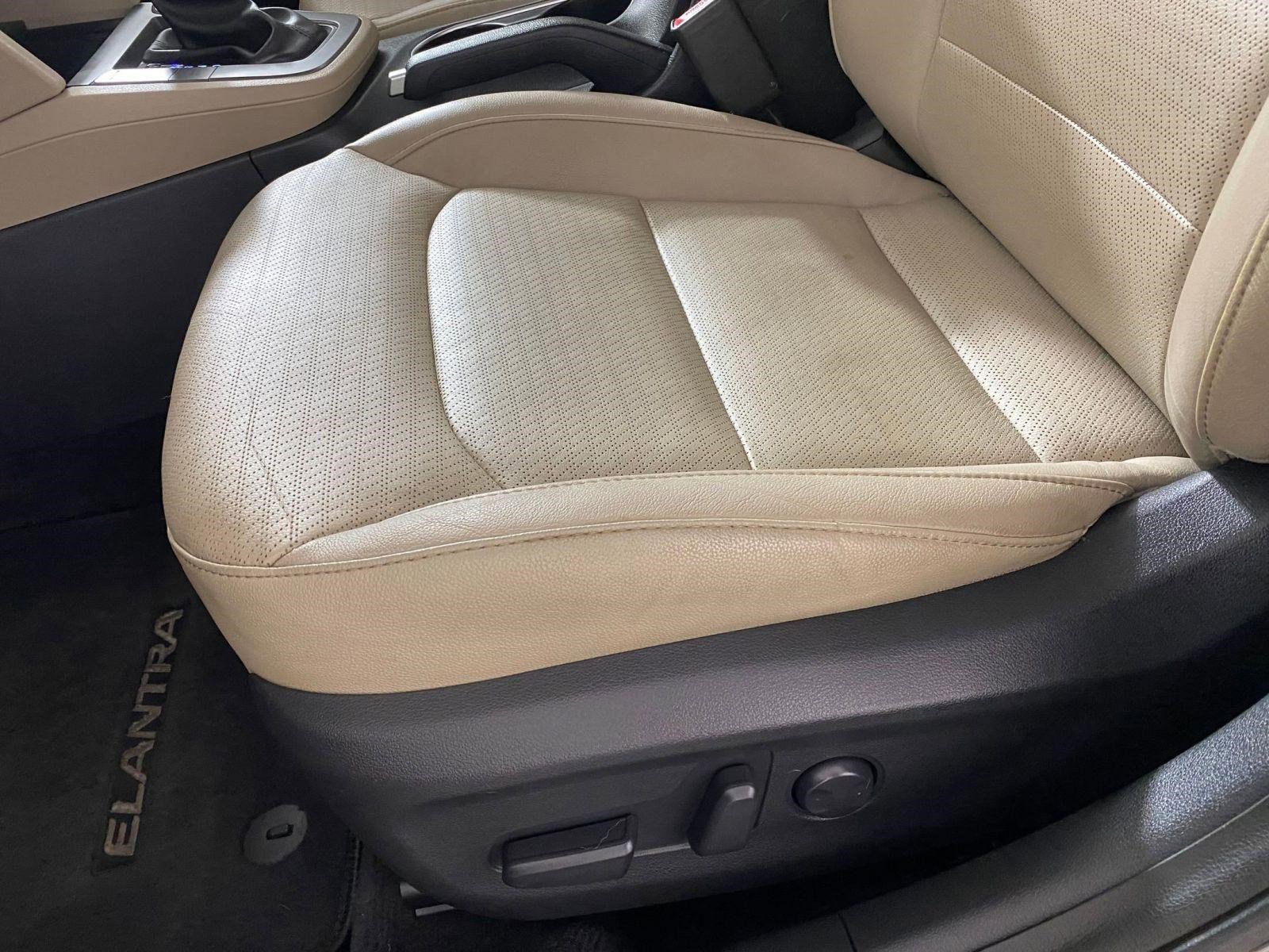 Used 2017 Hyundai Elantra Limited image 13