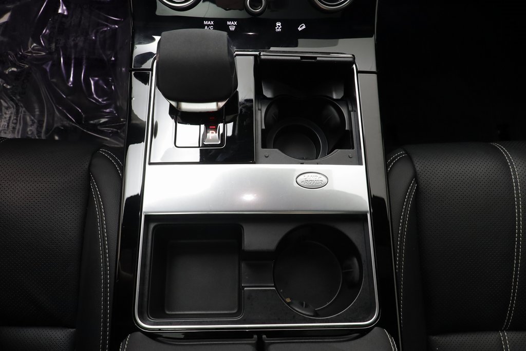Used 2022 Land Rover Range Rover Velar R-Dynamic S image 14