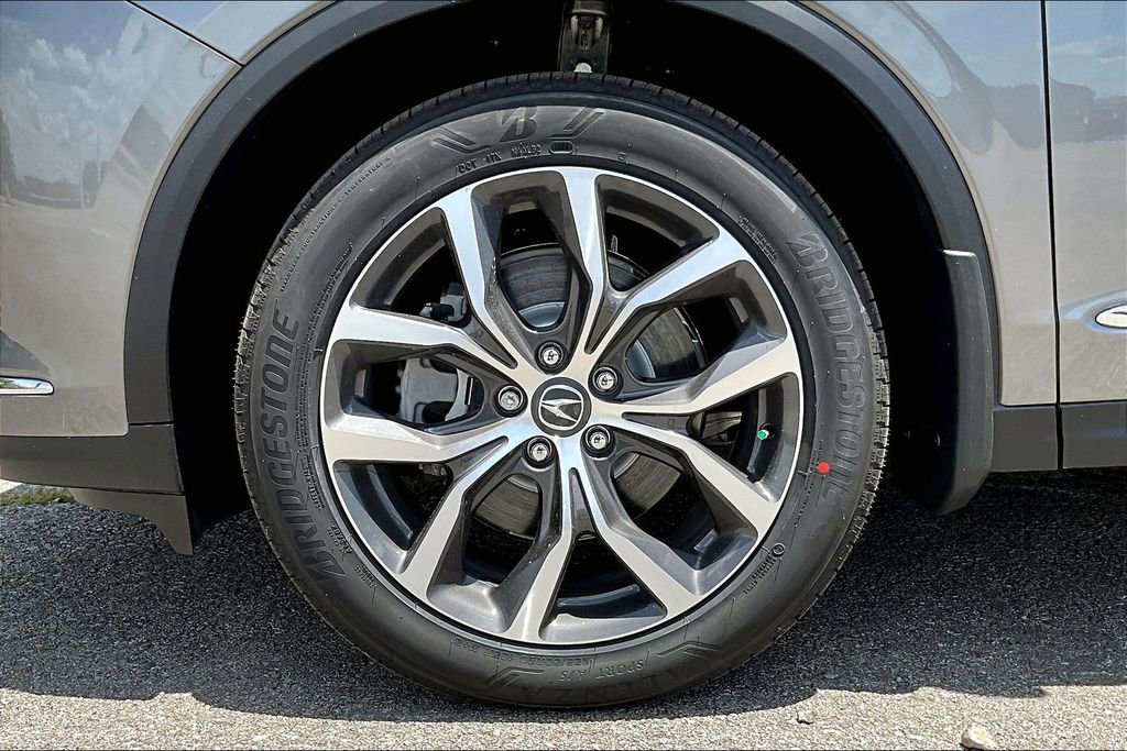 Used 2024 Acura MDX SH-AWD w/ Technology Package image 17