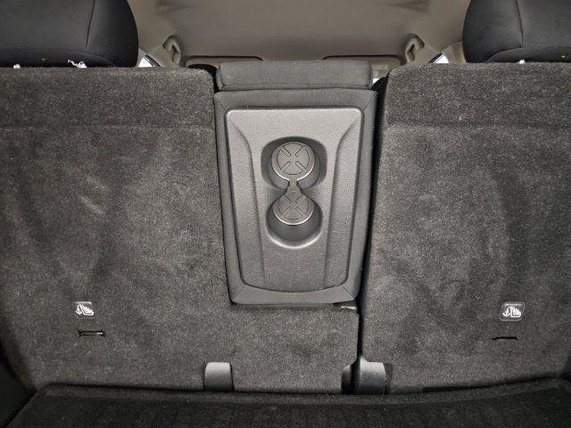 Used 2018 Nissan Rogue SV AWD/4WD image 40
