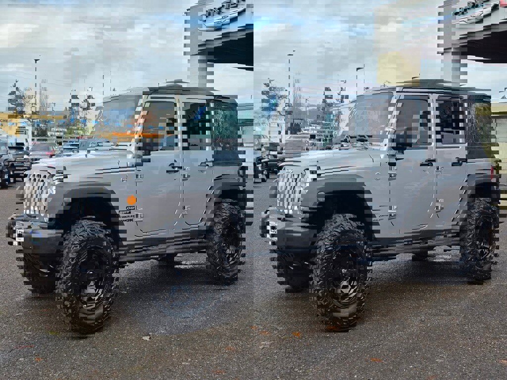 Used 2018 Jeep Wrangler Unlimited Sport w/ Connectivity Group image 1