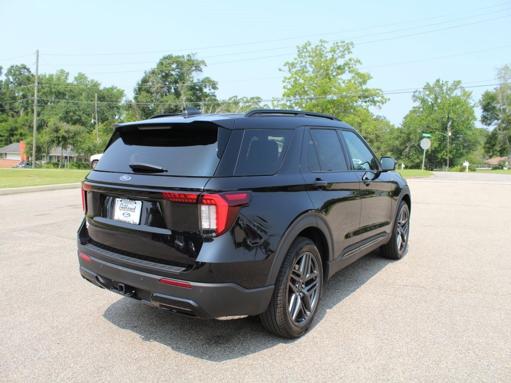 New 2025 Ford Explorer ST-Line w/ Premium Package image 11