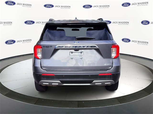 Certified 2022 Ford Explorer XLT w/ Equipment Group 202A image 4