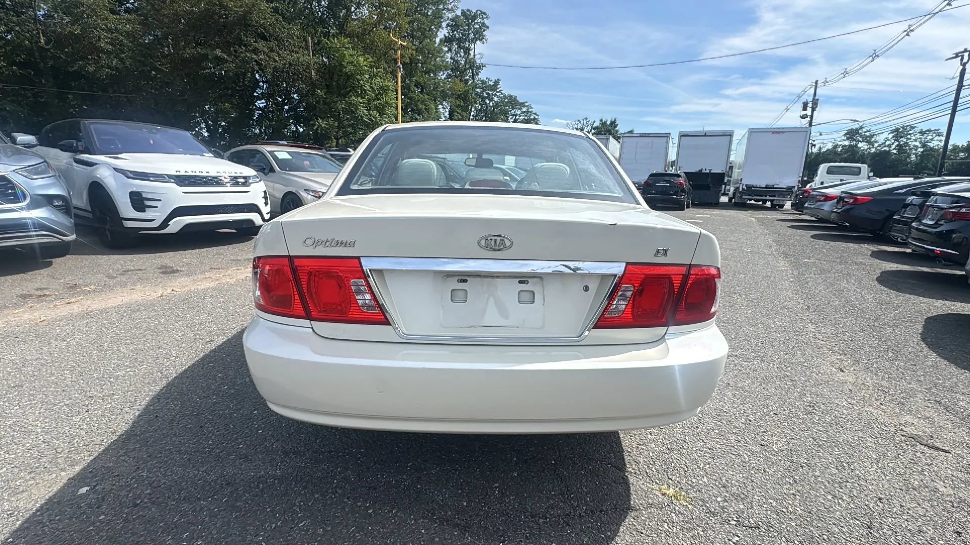 Used 2004 Kia Optima FWD image 6