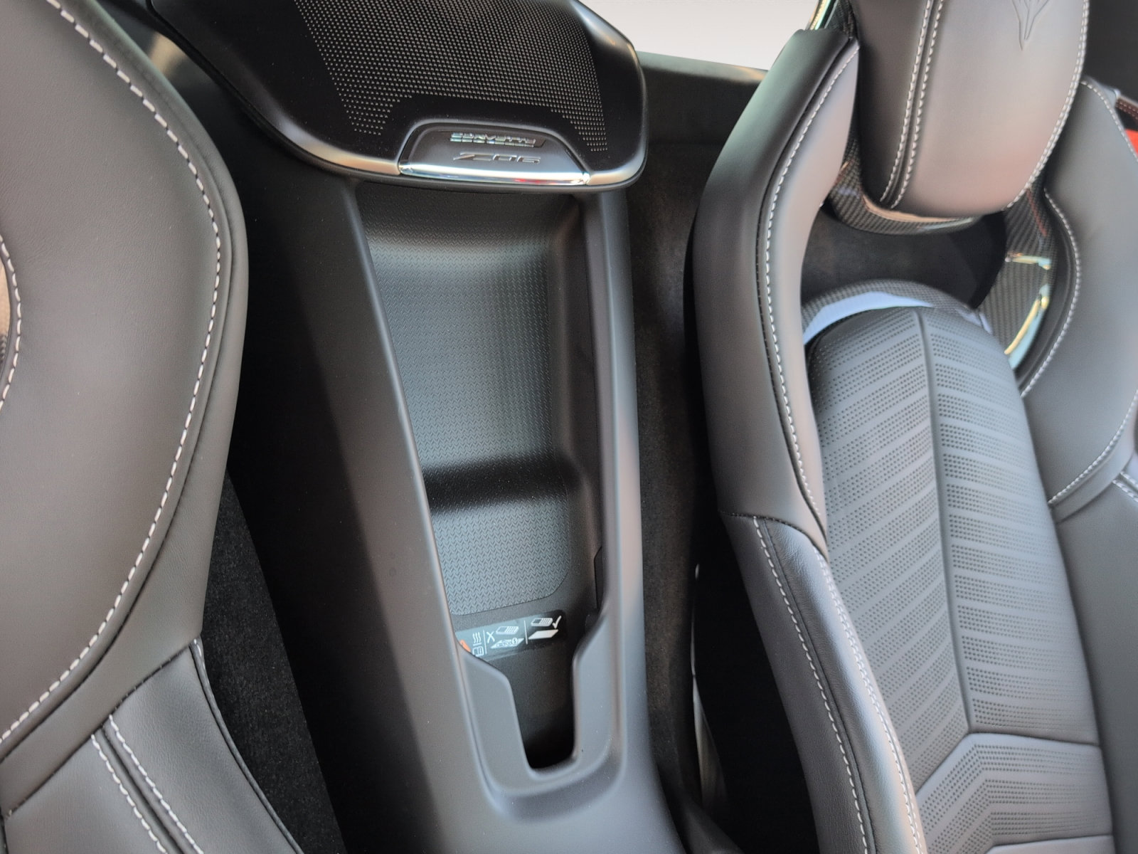 New 2025 Chevrolet Corvette Z06 RWD image 13
