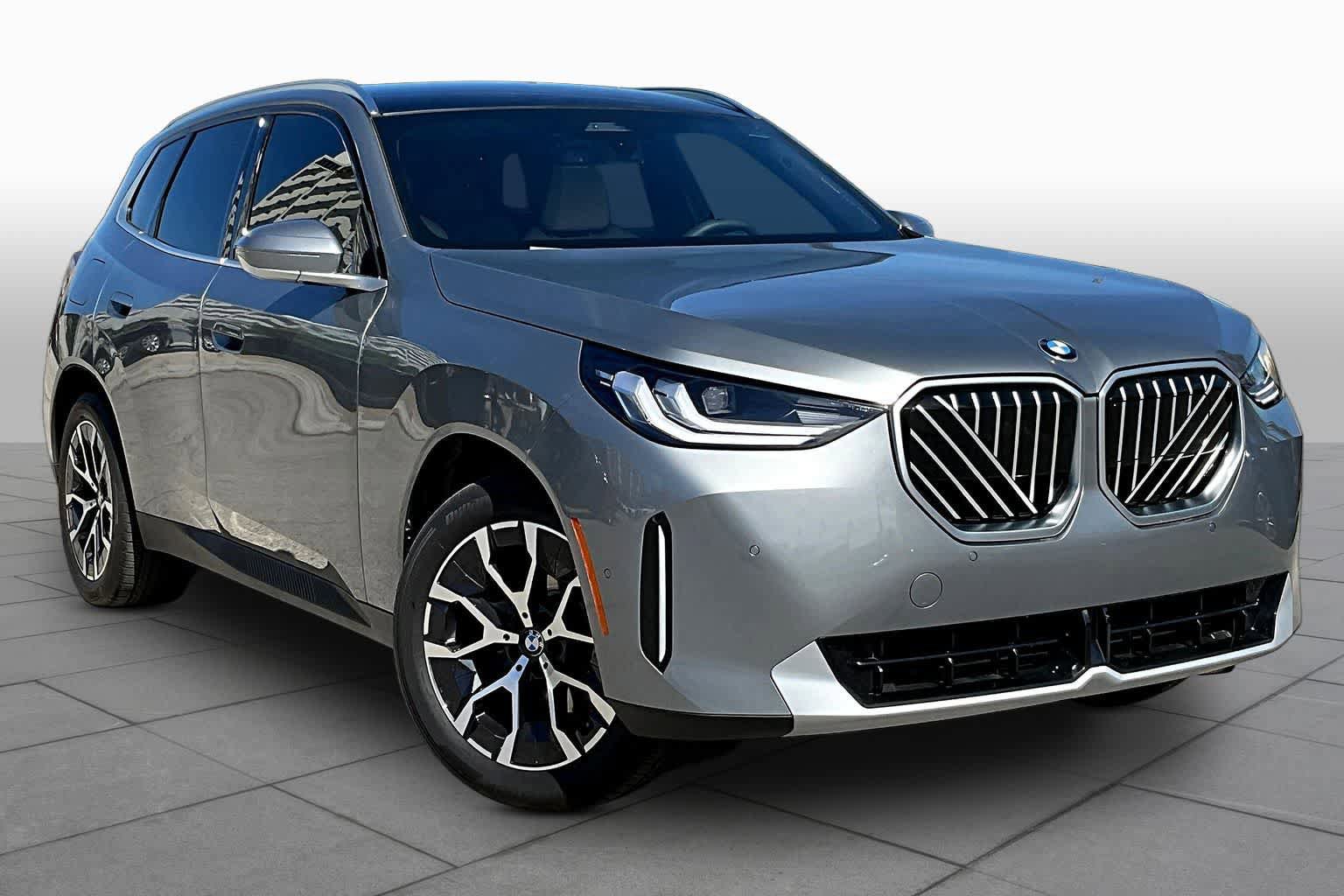Used 2026 BMW X3 xDrive30 w/ Convenience Package AWD/4WD image 2