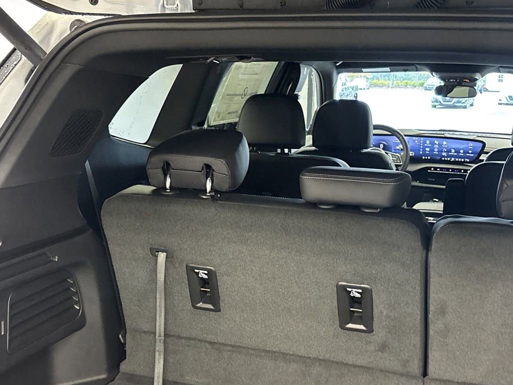 New 2025 Buick Enclave Sport Touring w/ Super Cruise Package image 15