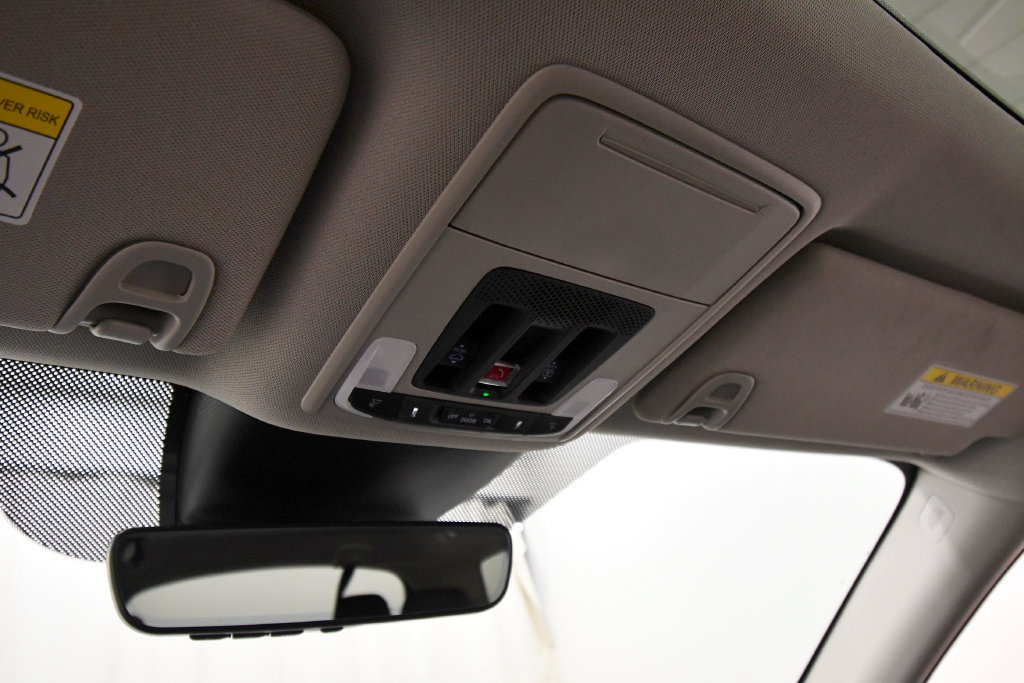 Certified 2026 Honda Pilot Touring image 28