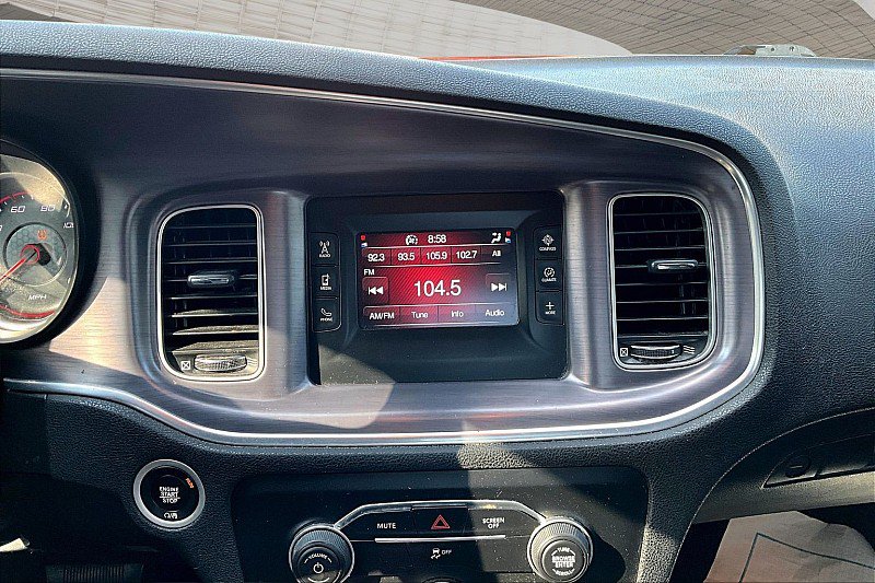 Used 2017 Dodge Charger SE RWD image 19