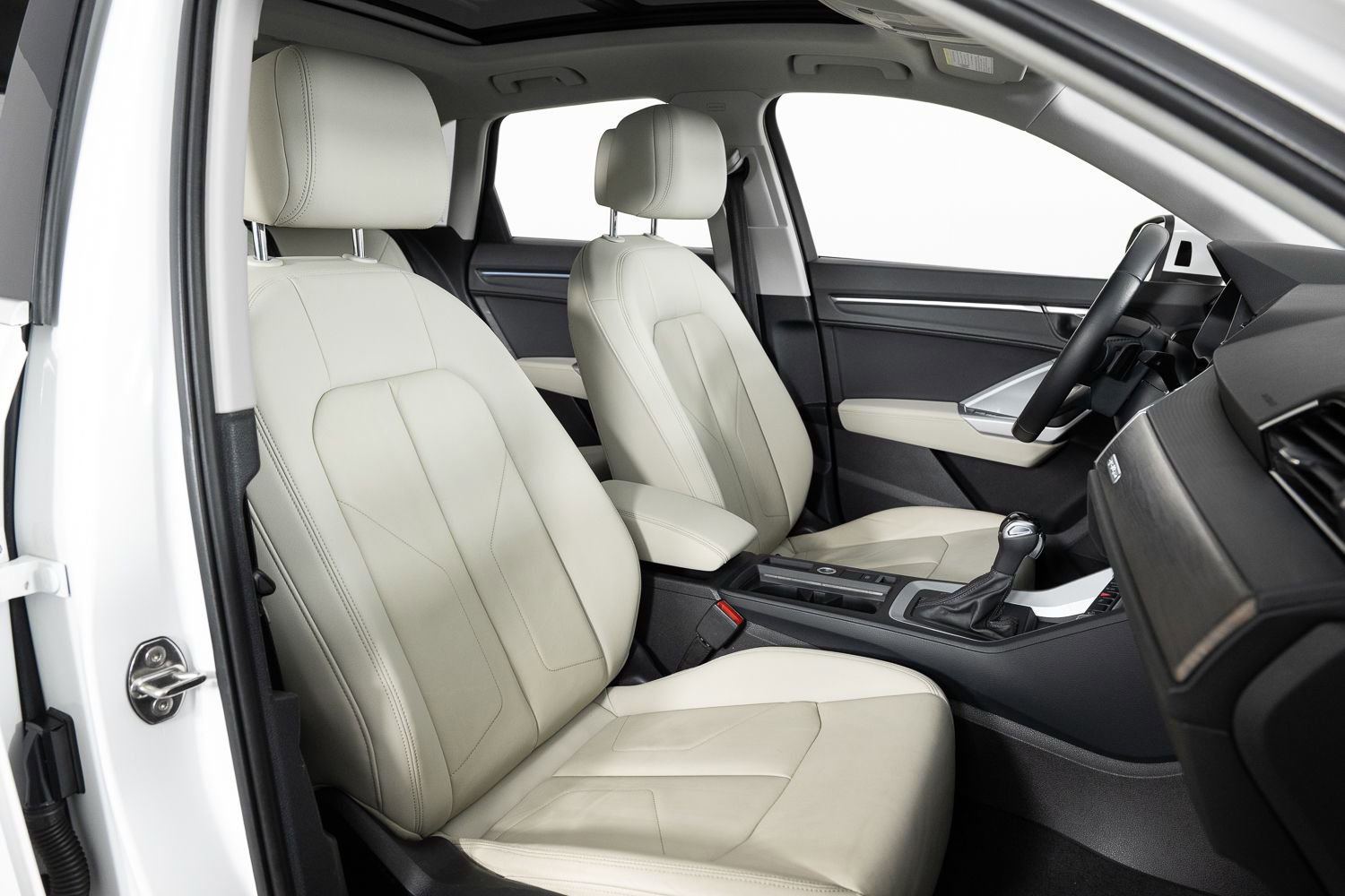 Used 2021 Audi Q3 2.0T Premium Plus w/ Premium Plus Package image 28