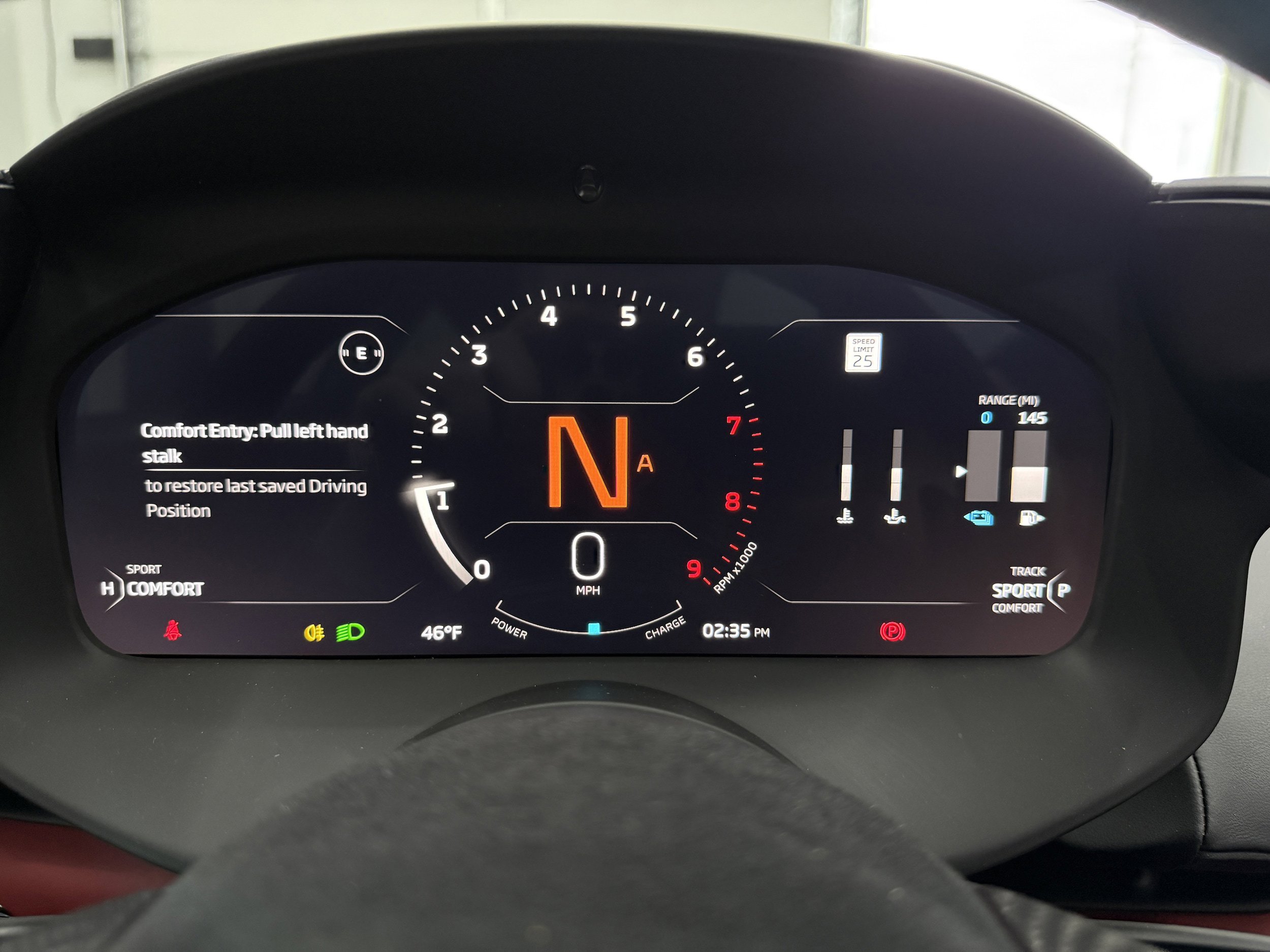 Used 2023 McLaren Artura RWD image 30