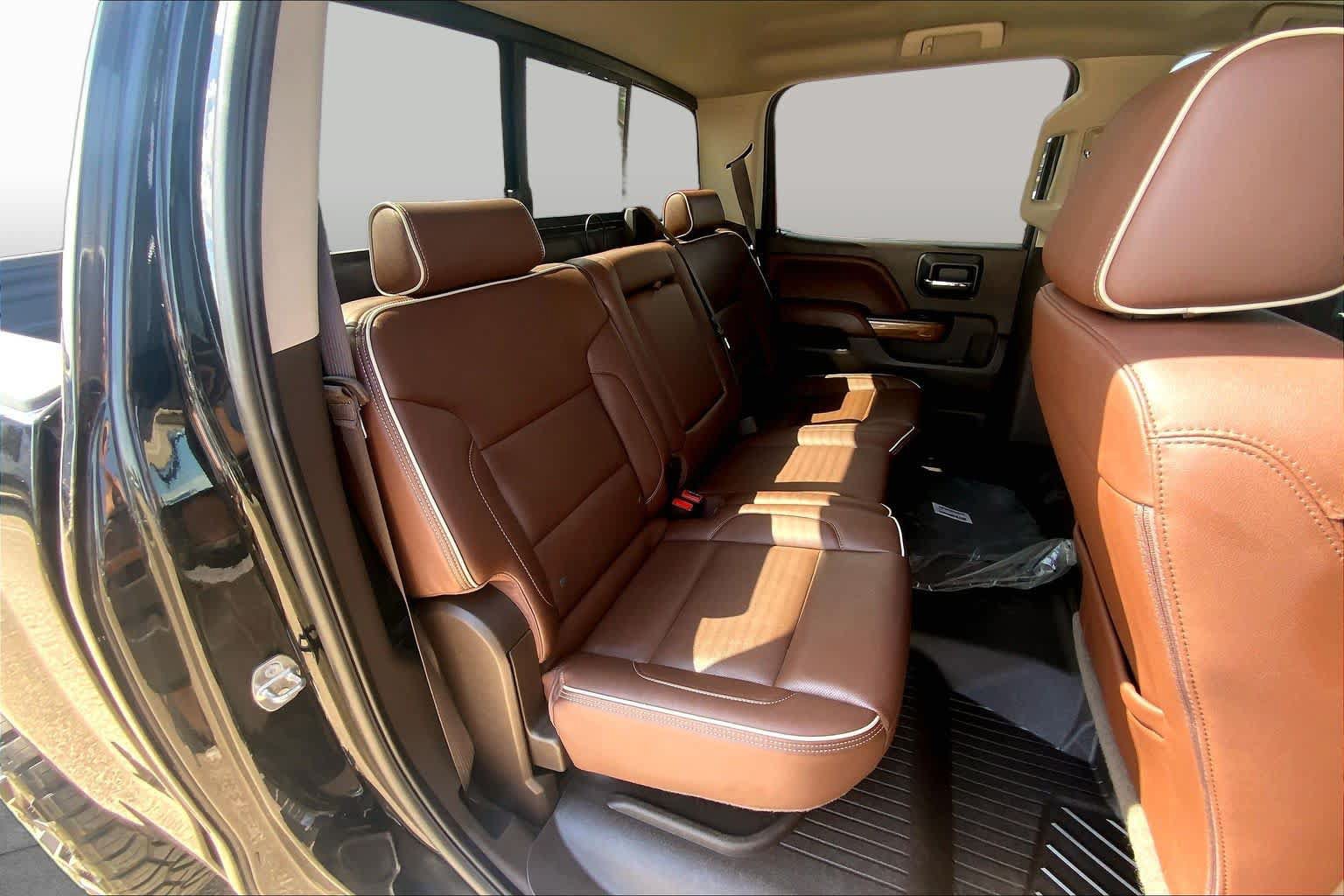 Used 2018 Chevrolet Silverado 1500 High Country AWD/4WD image 20