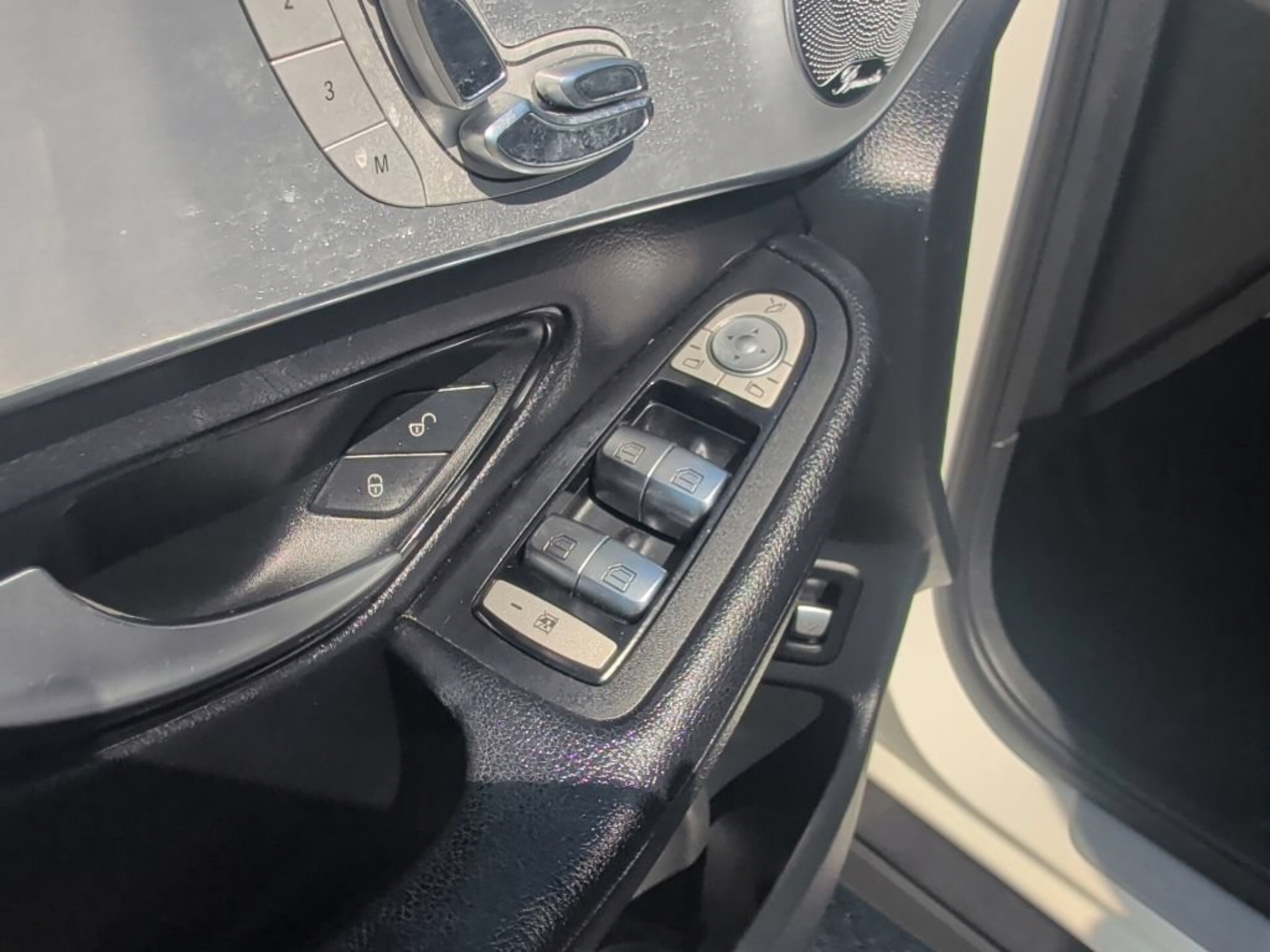 Used 2019 Mercedes-Benz GLC 300 image 25