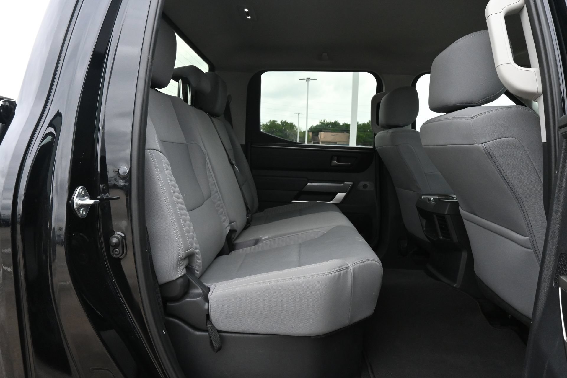 Used 2022 Toyota Tundra SR5 AWD/4WD image 22
