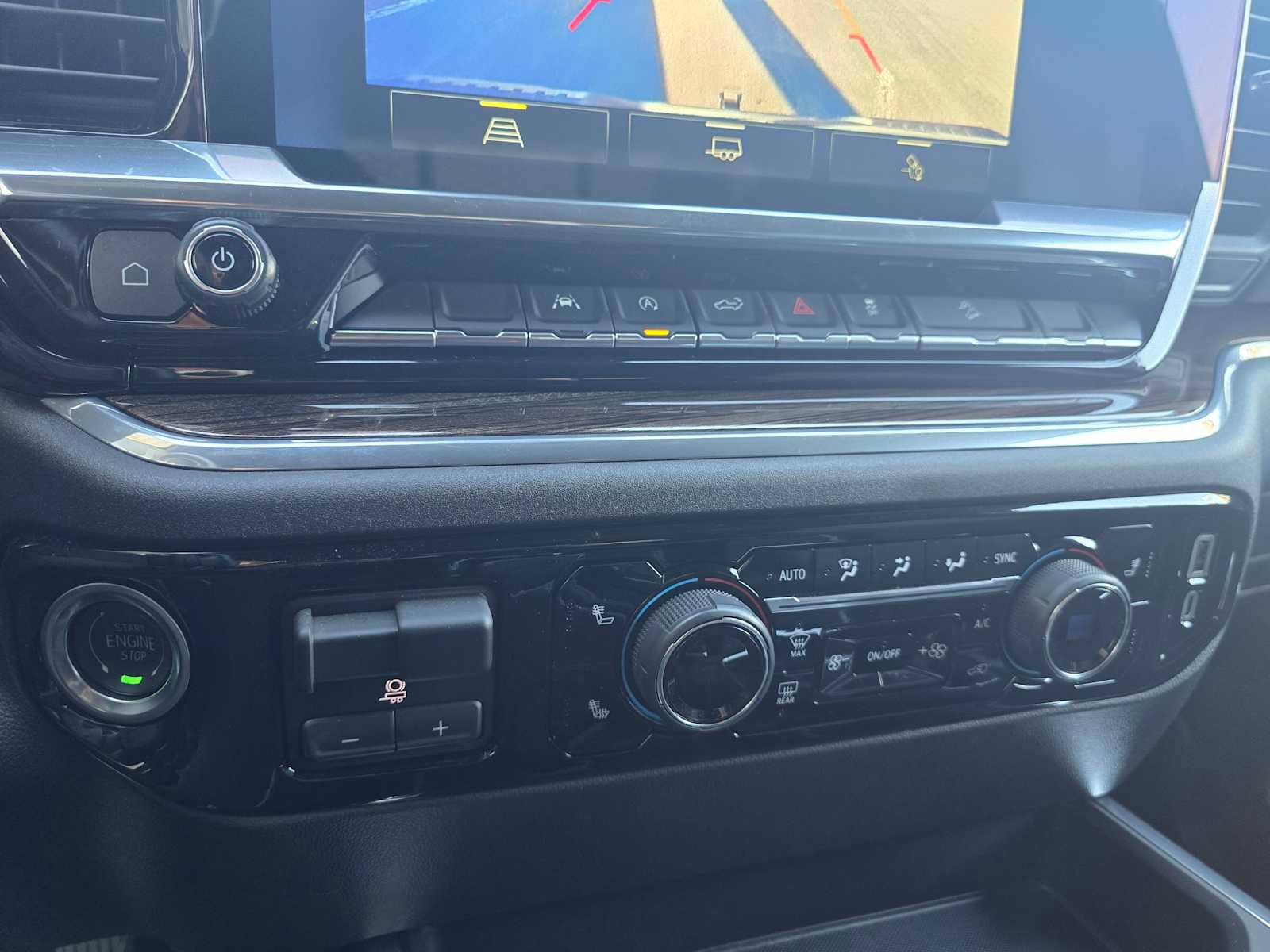 Used 2024 Chevrolet Silverado 1500 LT Trail Boss w/ Convenience Package II image 28