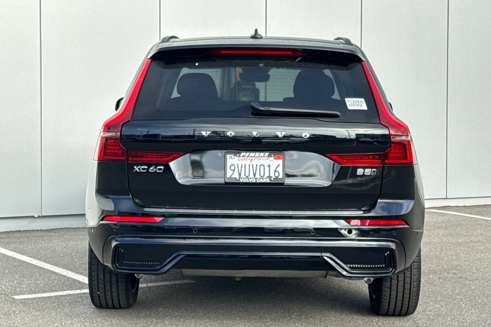 Certified 2026 Volvo XC60 B5 Plus w/ Climate Package PRO image 4