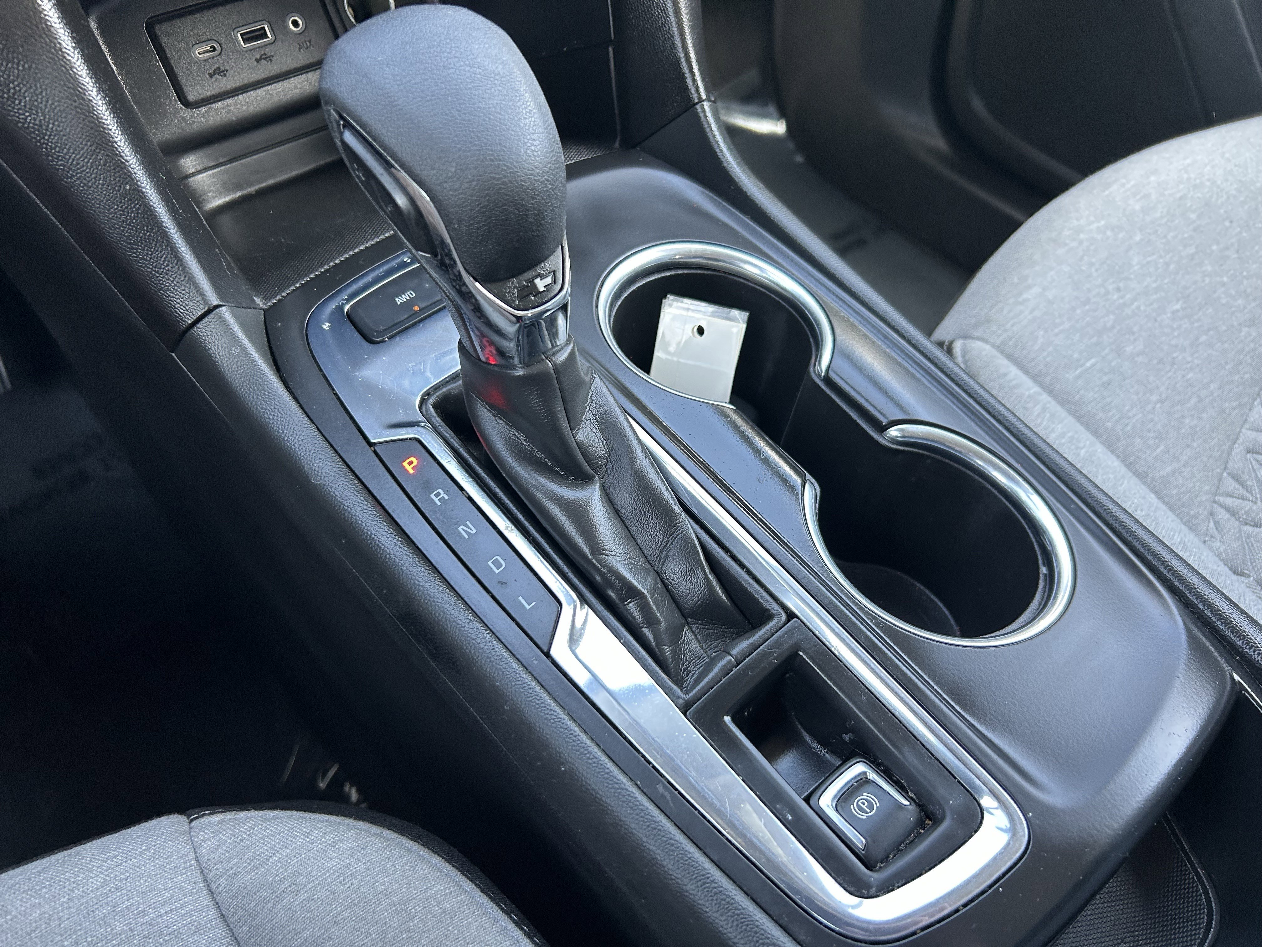 Used 2023 Chevrolet Equinox LS image 15