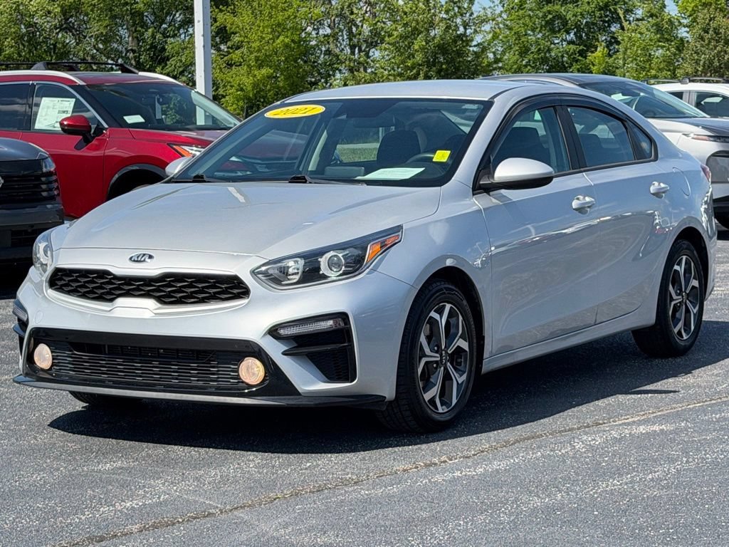Used 2021 Kia Forte LXS FWD image 9