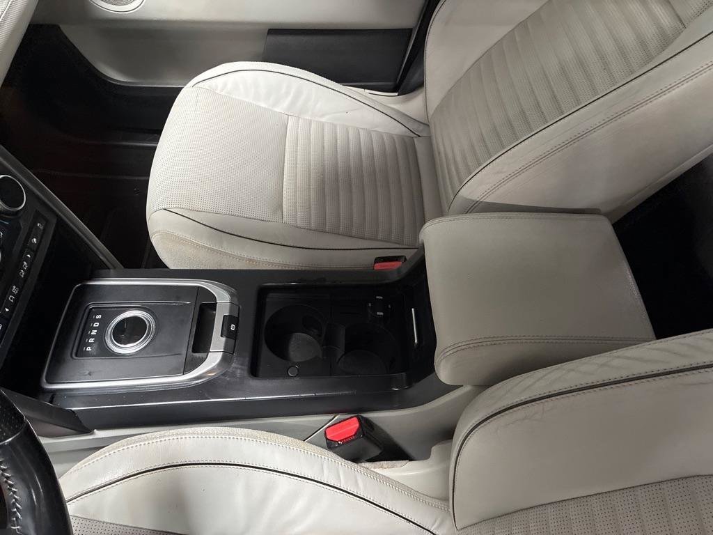 Used 2017 Land Rover Discovery Sport HSE AWD/4WD image 16