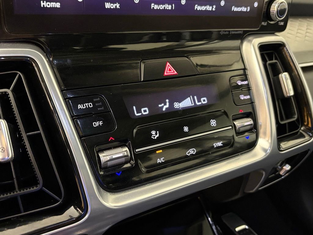 Used 2022 Kia Sorento SX image 27