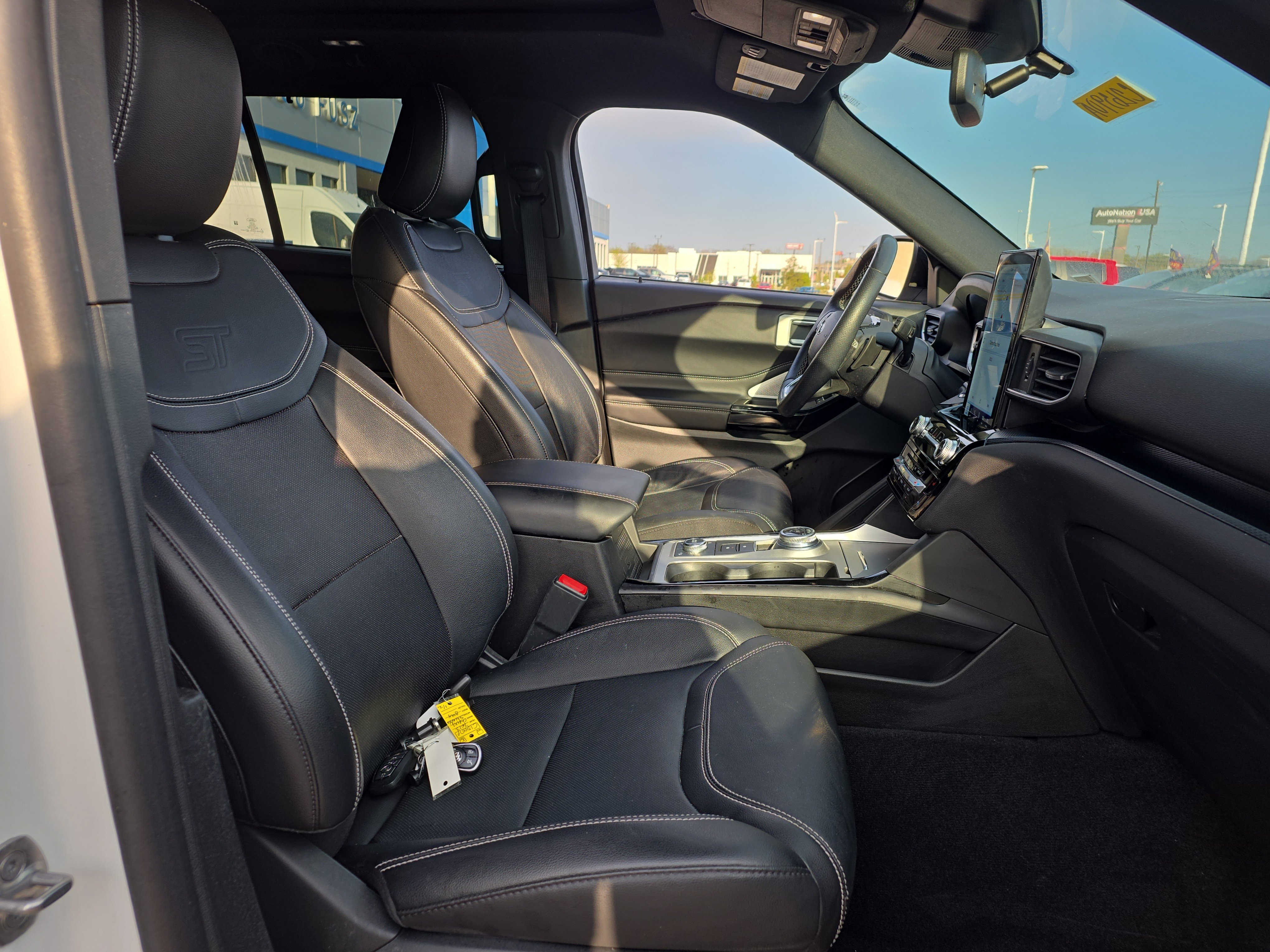 Used 2023 Ford Explorer ST w/ Equipment Group 401A image 9