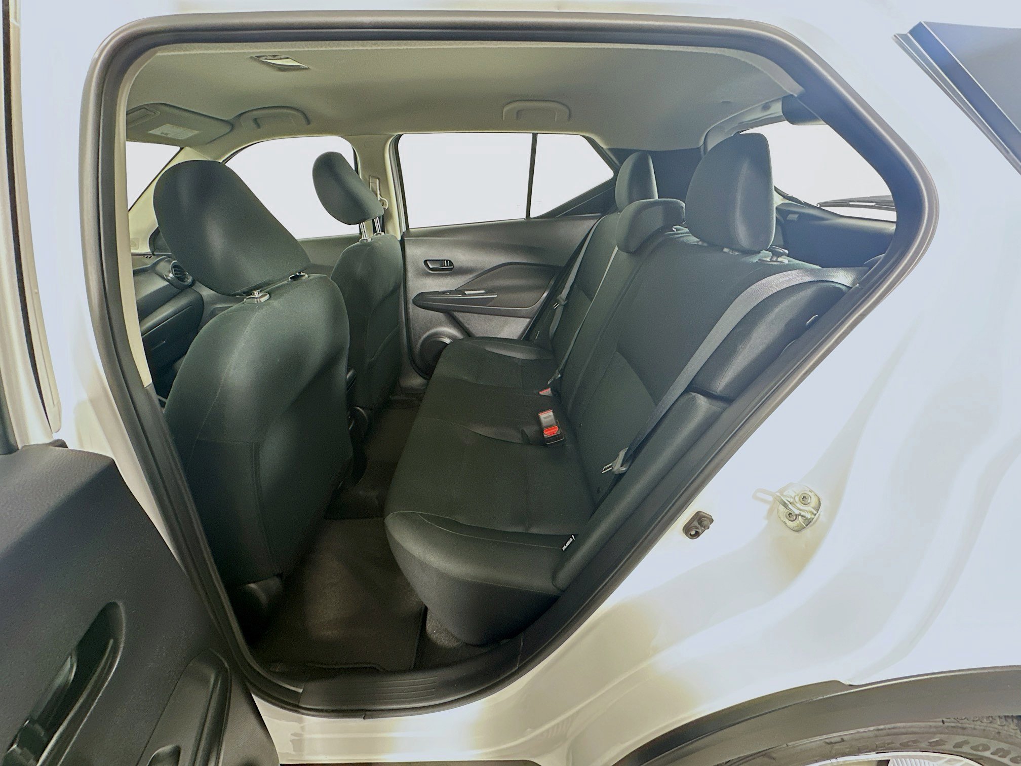 Used 2024 Nissan Kicks S image 25