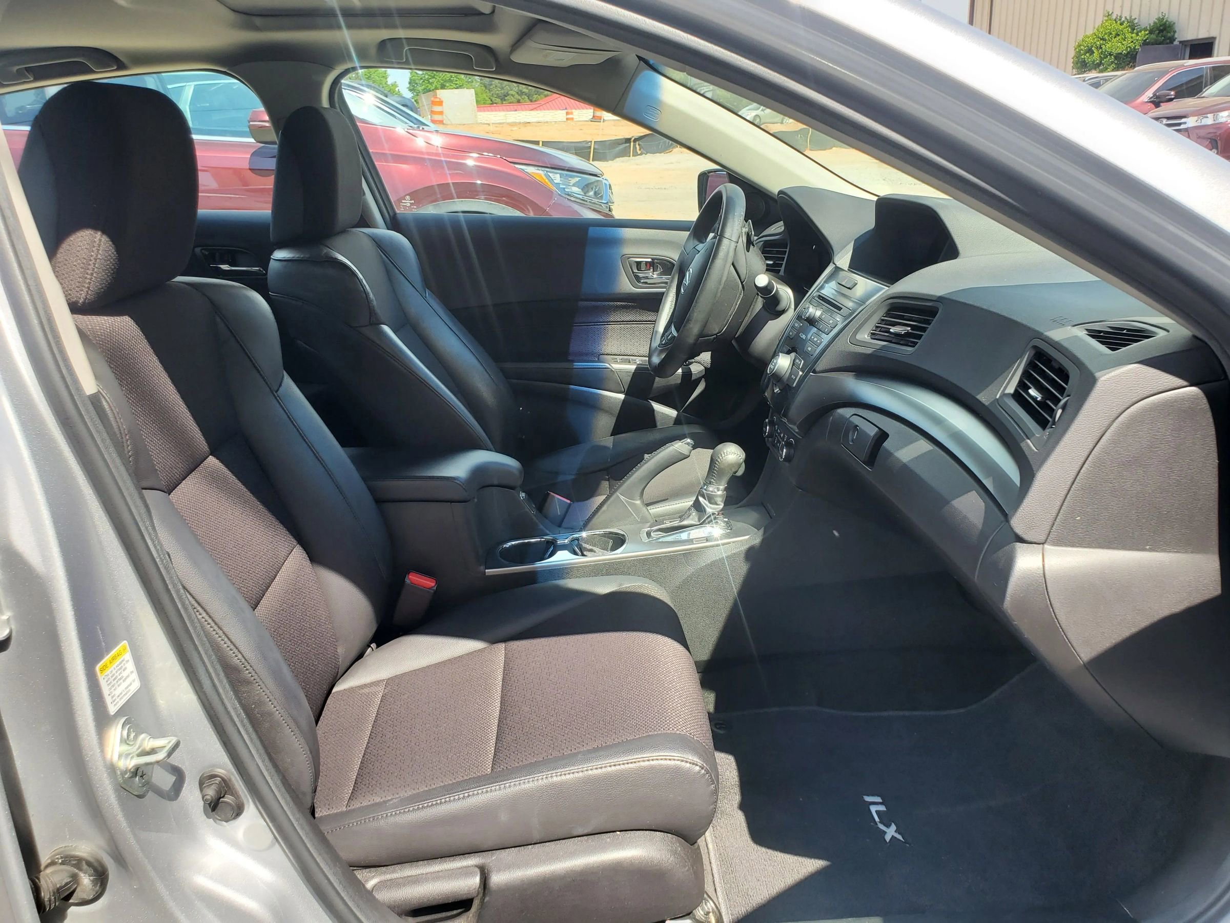 Used 2013 Acura ILX Hybrid FWD image 3