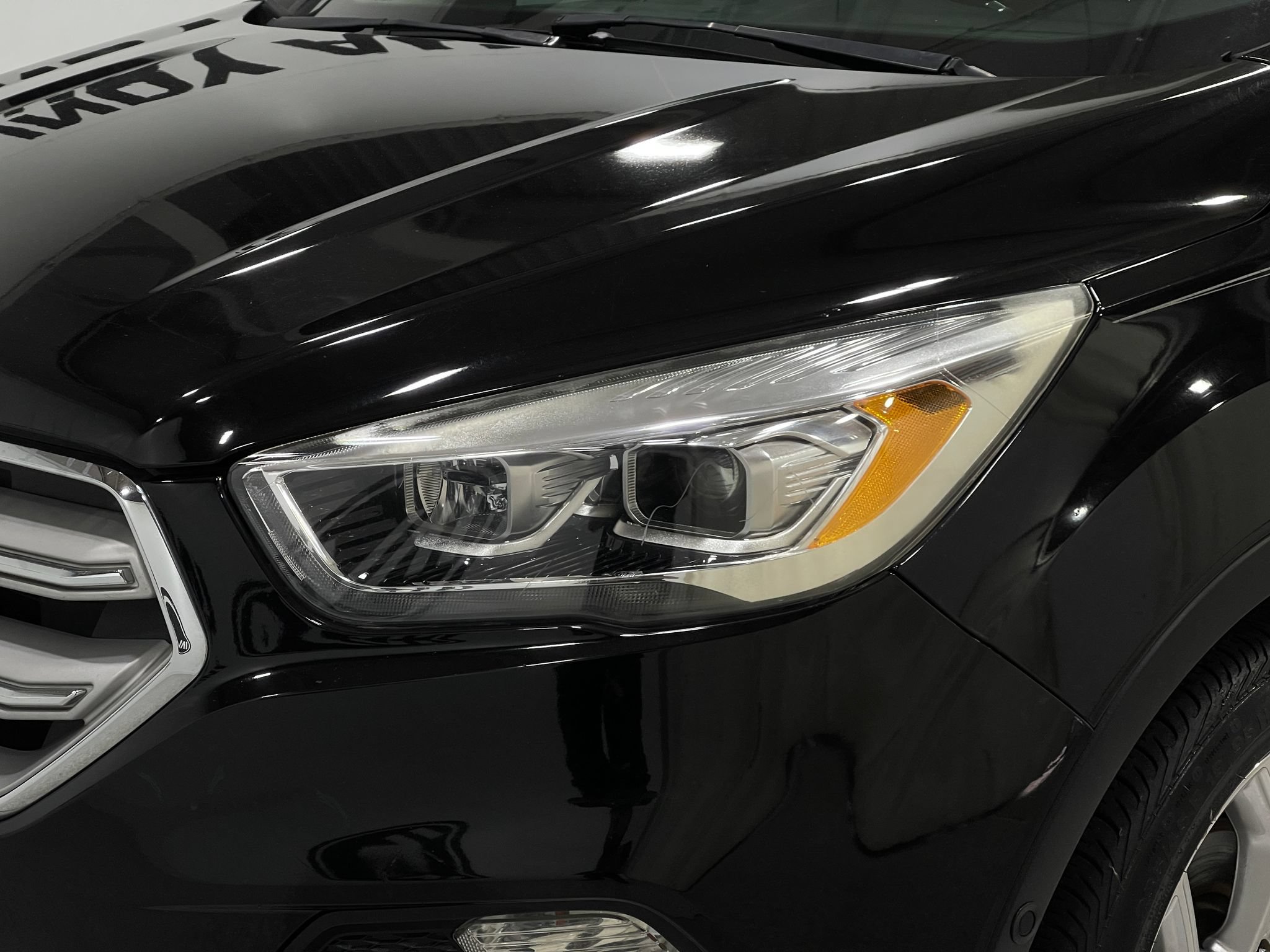Used 2019 Ford Escape Titanium FWD image 33