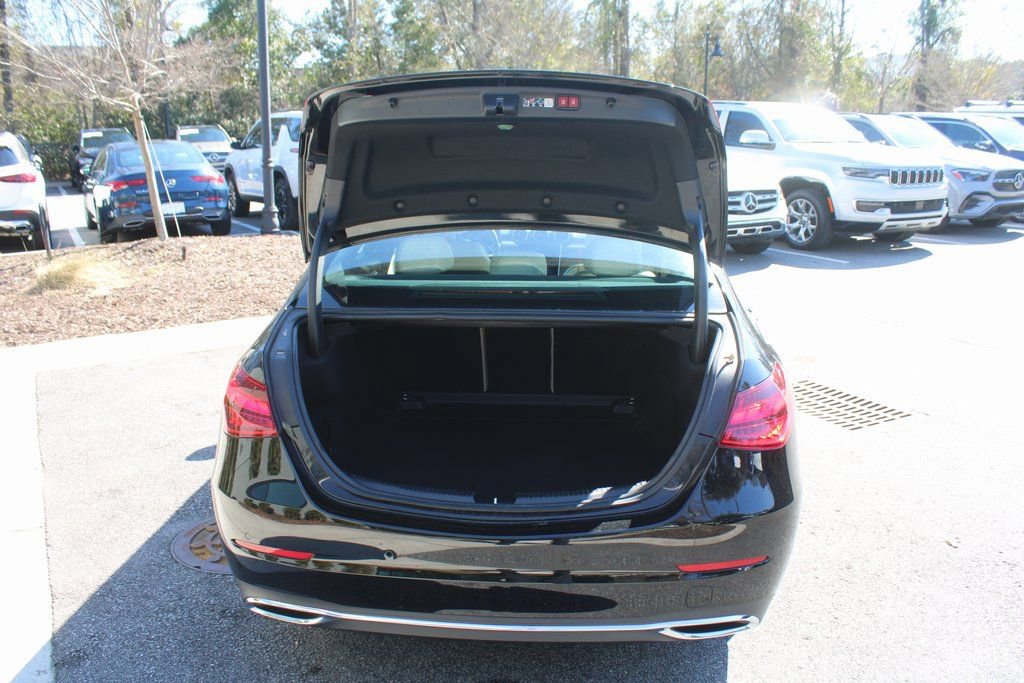 Used 2024 Mercedes-Benz C 300 Sedan image 7
