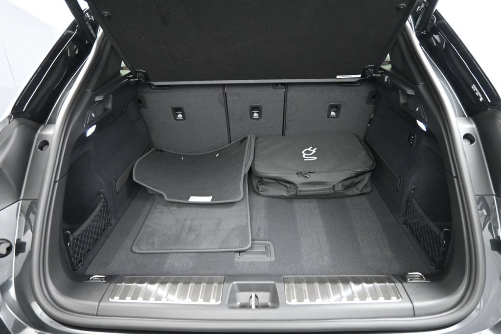 Used 2026 Porsche Macan Electric RWD image 22