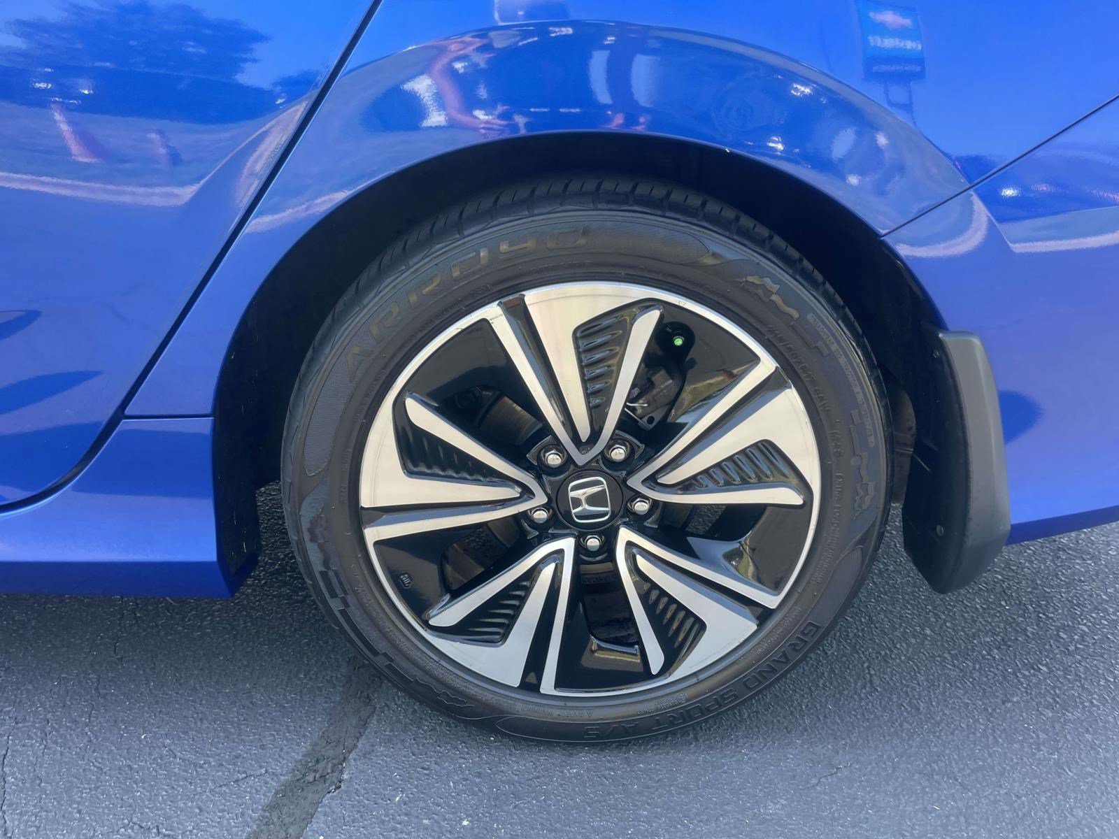Used 2017 Honda Civic EX-T image 7